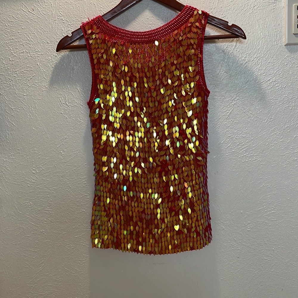 Iridescent red beaded tank top - Picture 4 of 7